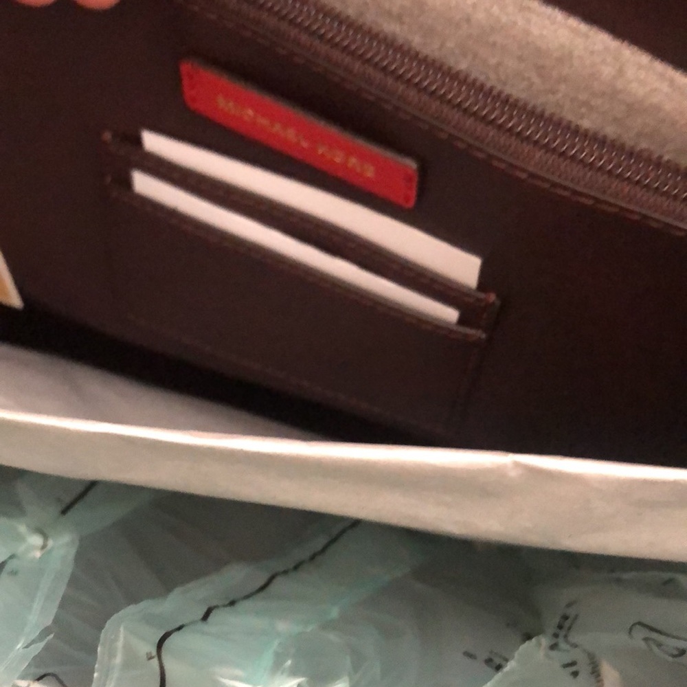 Michael kors red Gemma tote NWT - Picture 6 of 11